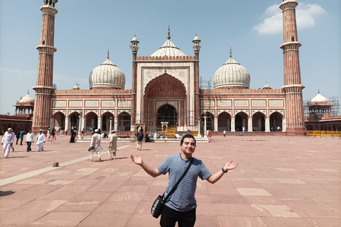 Delhi: visite privée de Old et New Delhi avec déjeuner en optionTout compris avec frais de monument et déjeuner