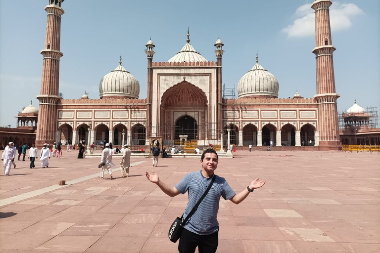 Delhi: visite privée de Old et New Delhi avec déjeuner en optionTout compris avec frais de monument et déjeuner