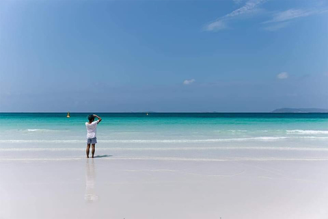 Pattaya-eilandreis met dronefoto per speedboot.Ophalen vanuit Pattaya