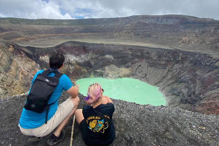 Volcan de Santa Ana: Amazing crater in whole Central AmericaVolcan de Santa Ana from San Salvador