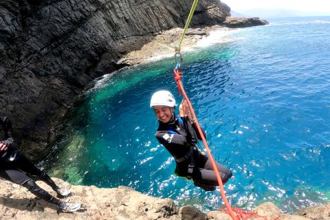 Agaete: Gran Canaria Coasteering Tour with Snorkeling