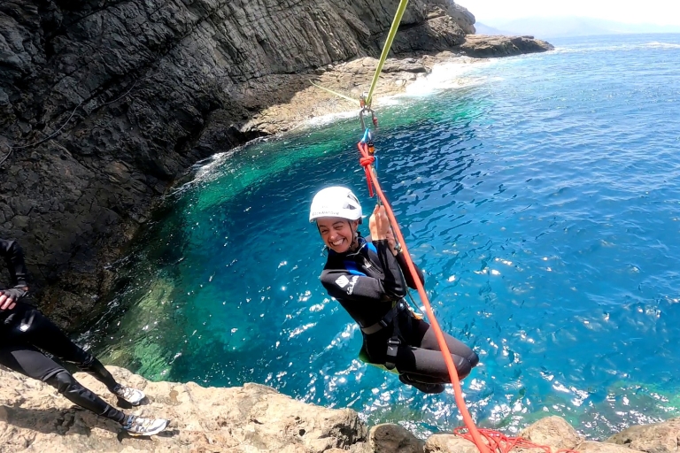 Las Palmas: Gran Canaria Coasteering Tour z nurkowaniem z rurką