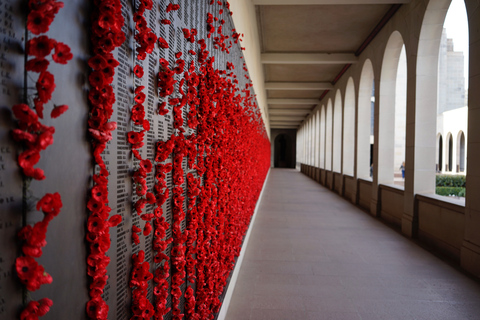 Canberra: City Highlights Day Tour with Entrance Fees