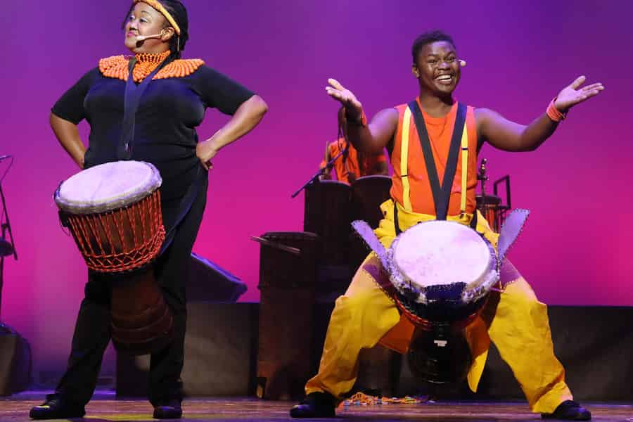 Kapstadt: Weinverkostung auf dem Weingut Silvermist & Drumstruck-Show. Foto: GetYourGuide Kapstadt: Weinverkostung auf dem Weingut Silvermist & Drumstruck-Show. Foto: GetYourGuide