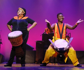 Cape Town: African drum show & wine tasting at Silvermist