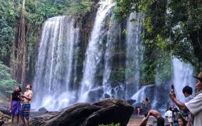 From Siem Reap: Guided Kulen Waterfall Tour