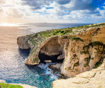Malta: Prehistoric Temples, Limestone Heritage & Blue Grotto