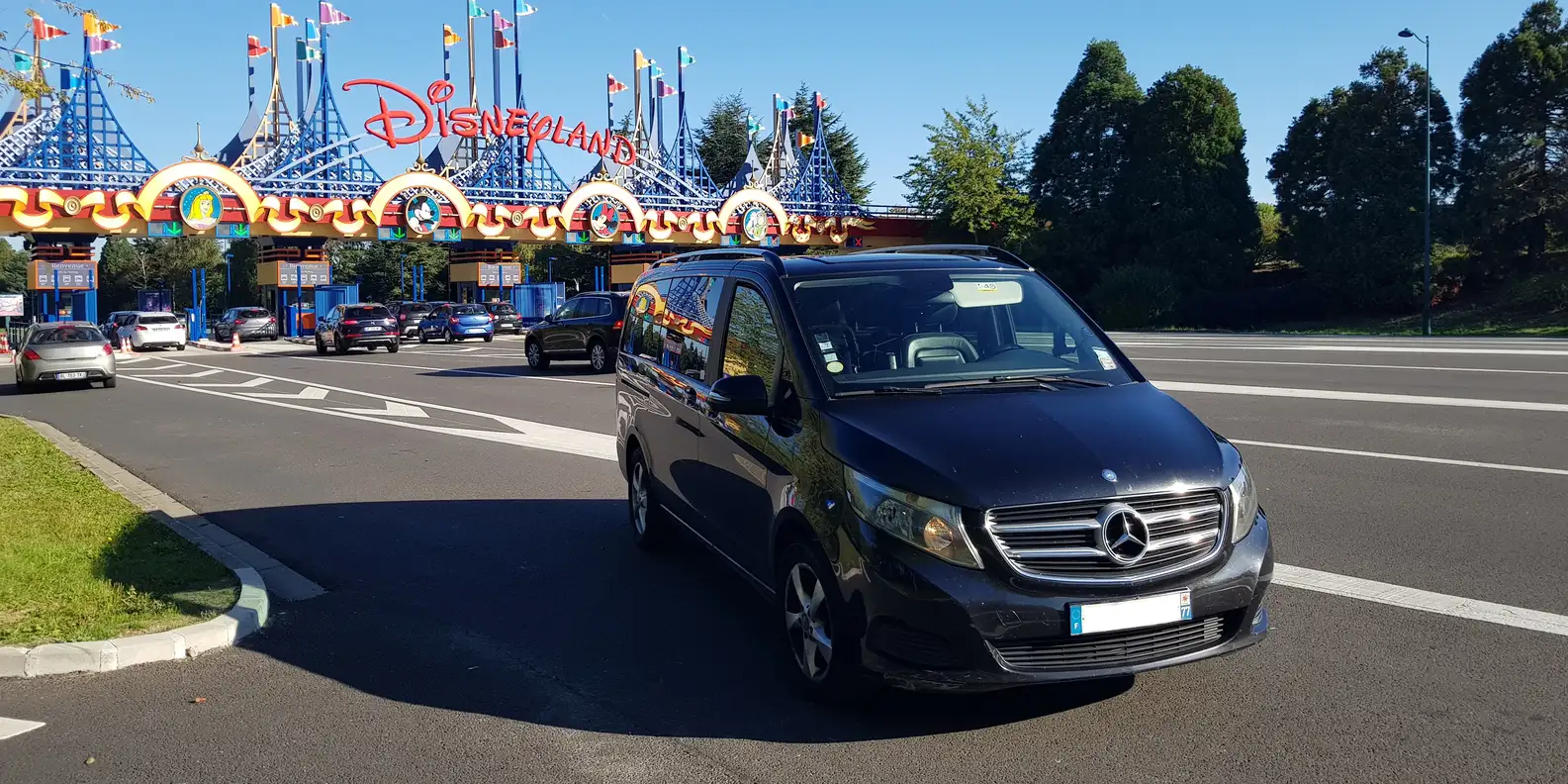 Paris : transfert privé de l'aéroport CDG à Disneyland