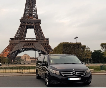 Paris: Private Transfer from CDG Airport to Paris