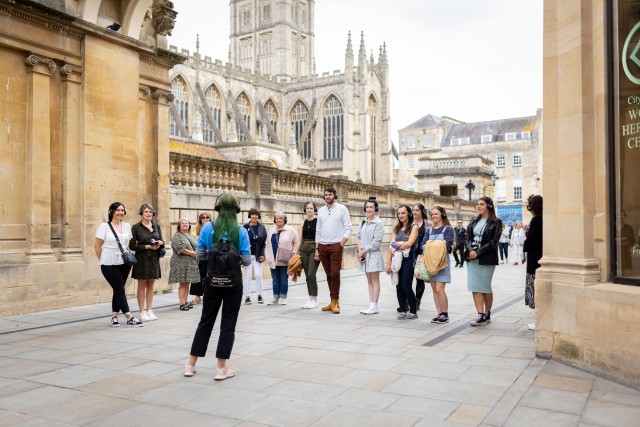 Visit Discover Bath and Bridgerton with Music in Bath, Inglaterra