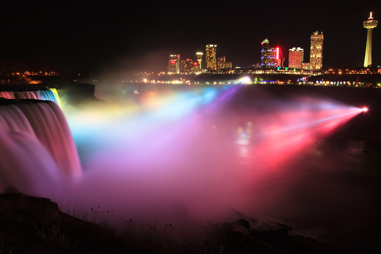 Niagara Falls: Guided Festival of Lights Tour Niagara Falls: Private Festival of Lights Tour with a Guide