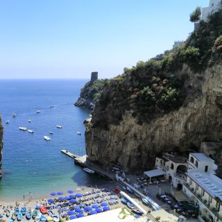 From Praiano: Amalfi Coast Guided Private Cruise with Drinks