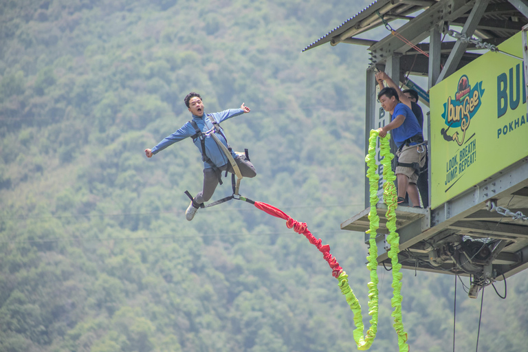 Skok na bungee w Pokharze