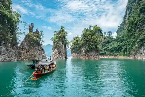 Khao Lak : Séjour au lac Cheow Lan (nuit en hôtel avec repas)