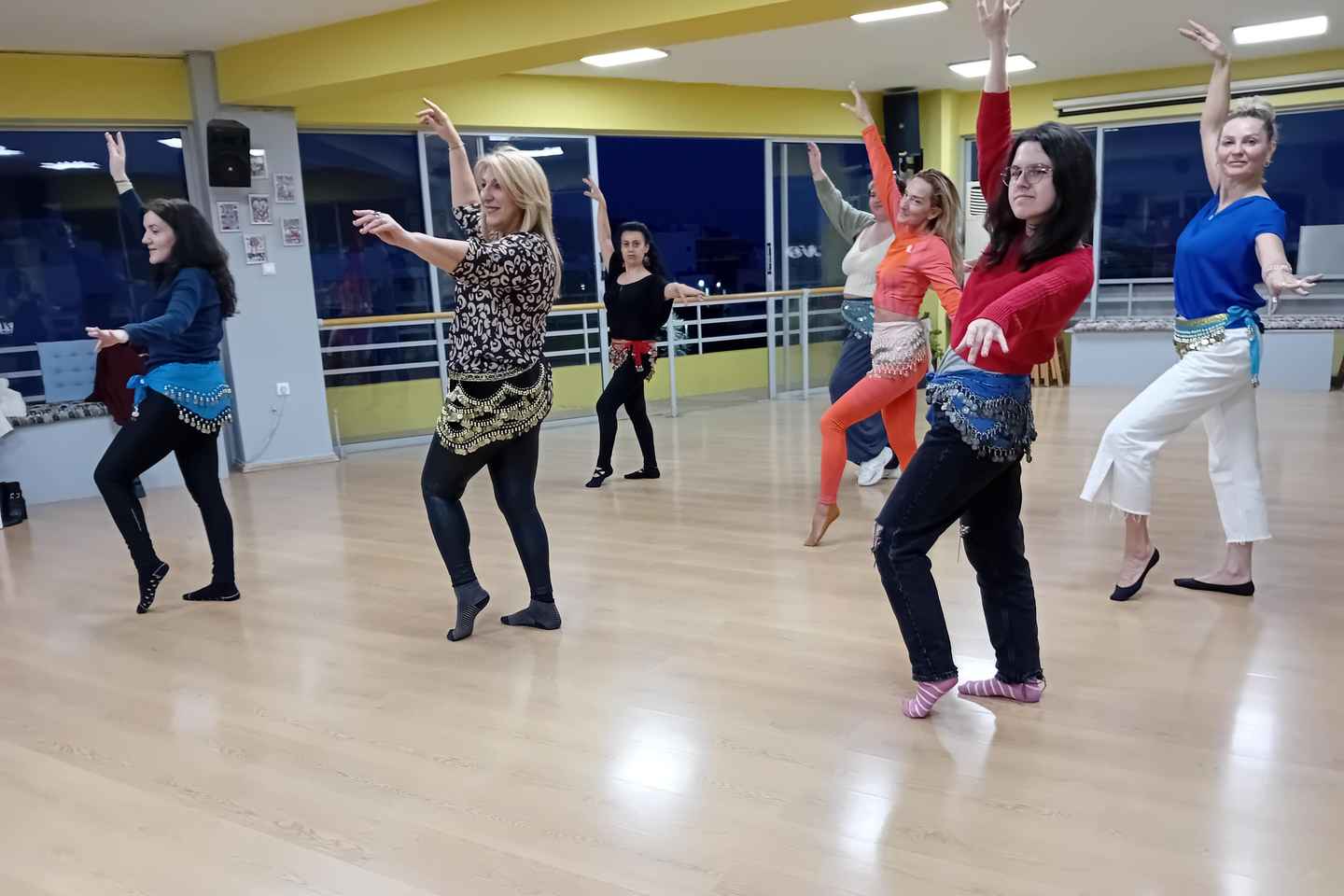 Athens: Belly Dance Lesson with Sweet Treat