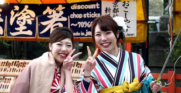 Kyoto Walk: Fushimi Inari, Gion & Zen Culture