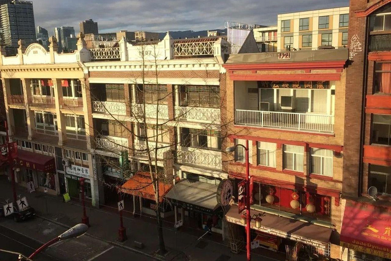 Vancouver: Chinatown Guided Walking Tour & Heritage Sites