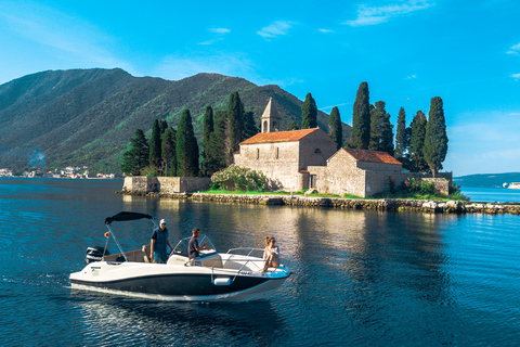 Kotor: Excursão de lancha particular para a Caverna Azul com tempo de natação