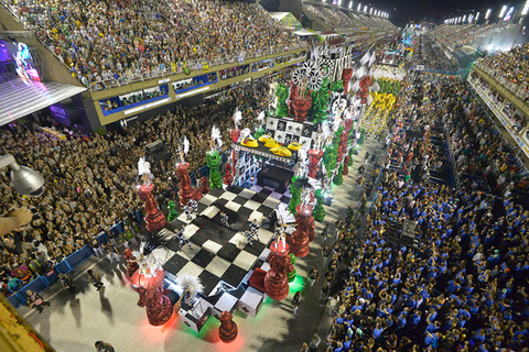 Rio: Premium Carnival Seating med mat, dryck och transfer