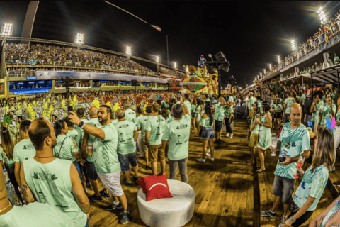 Rio: Premium Carnival Seating med mat, dryck och transfer