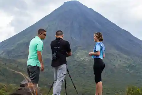 La Fortuna: Arenal Volcano Hike (The petrified Lava Trail)