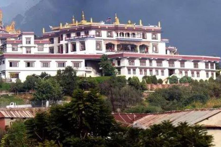 Kathmandu: Guided Hike with Students, Monastery & Viewpoint