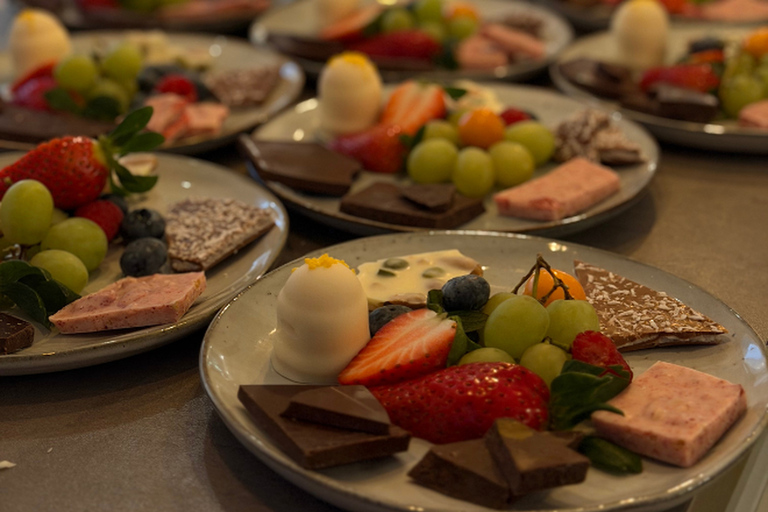 Stuttgart: Chocolate and Wine Tasting with Läderach Pairings