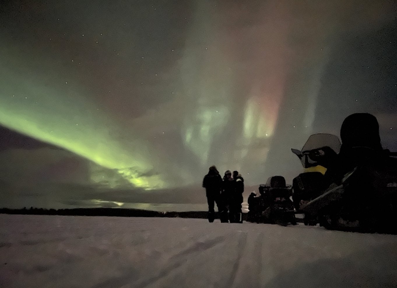 Kiruna: Guidet snescootertur og nordlysjagt