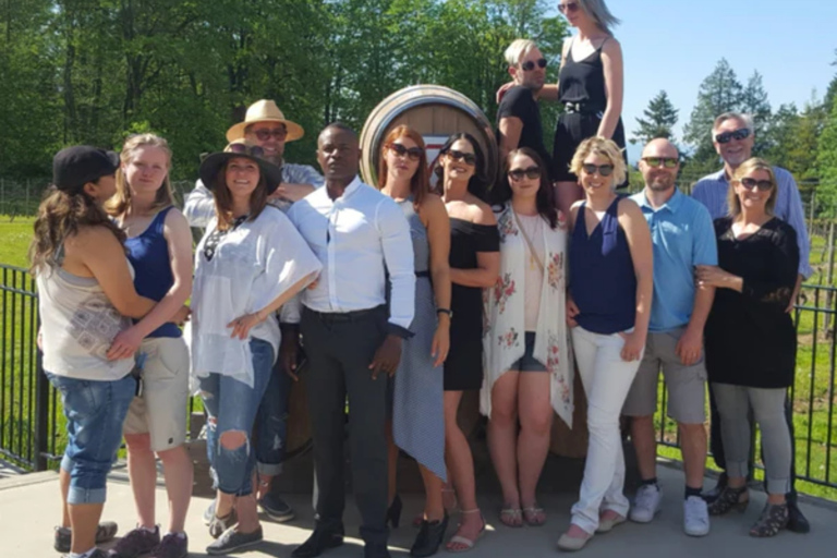 From Vancouver: Fraser Valley Wine Tour with Local Tastings From Vancouver: Fraser Valley Wine Tour with Tastings