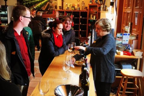 From Vancouver: Fraser Valley Wine Tour with Local Tastings