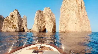 Capri: Private Bootstour zur Insel mit Schnorcheln und Schwimmen