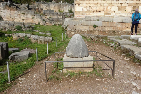 Delfos e Meteora: excursão de ônibus de 2 dias saindo de AtenasDelphi e Meteora Tour apenas em inglês