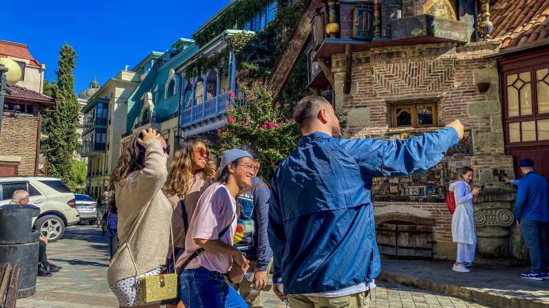 Tbilisi: Private Walking Tour with Wine Tasting & Cable Car