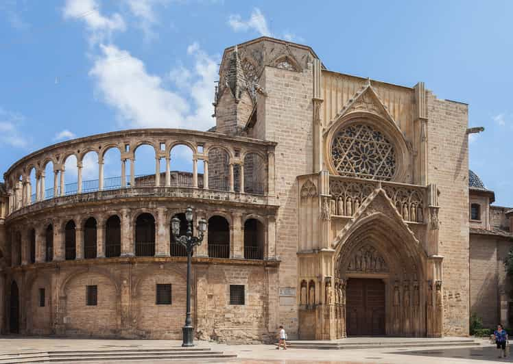 Valencia: recorrido a pie de la ciudad guiada con degustaciones de tapas