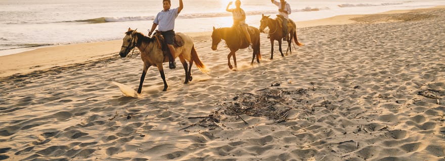 Puerto Escondido : excursion à cheval au coucher du soleil