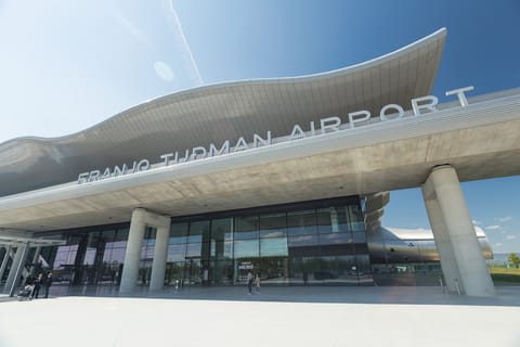 Au départ de Zadar : Transfert privé de l'aéroport de Zagreb & Franjo Tudman