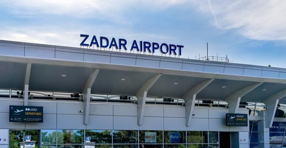 Zadar: Privater Transfer zum/vom Flughafen Zadar