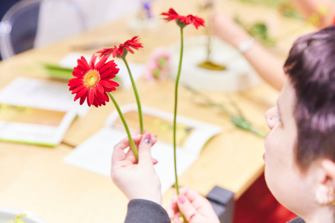Ikebana Workshop in Tokyo : Japanese Flower Art Experience