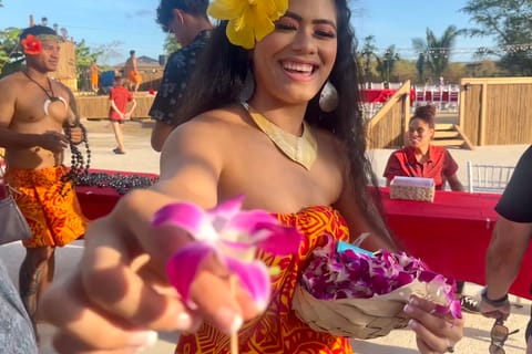 Oahu: Mele Luau Performance at Coral Crater VIP Entry Ticket