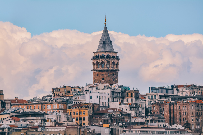 Istanbul: Galata District-wandeltocht met toegang tot de torenOchtendtour