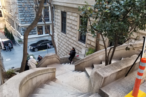 Istanbul: visite à pied du quartier de Galata avec entrée dans la tourVisite du matin