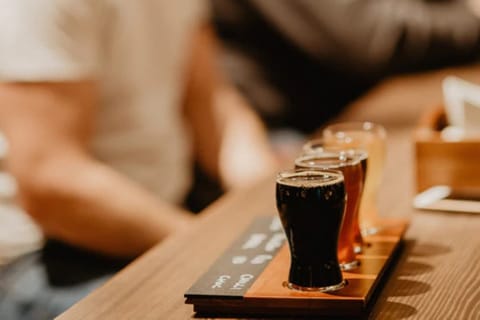 Calgary: Guided Brewery Tour with Beer Tasting and Transfers