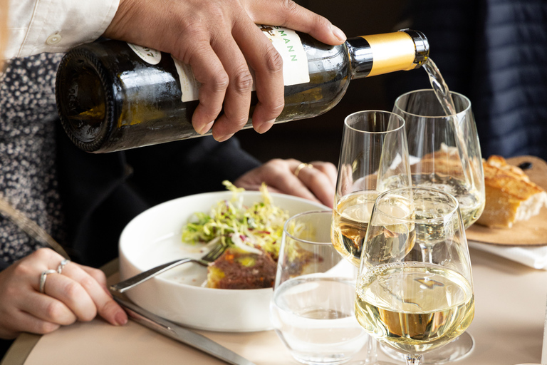 Parigi: Cena con drink alla Madame Brasserie della Torre Eiffel