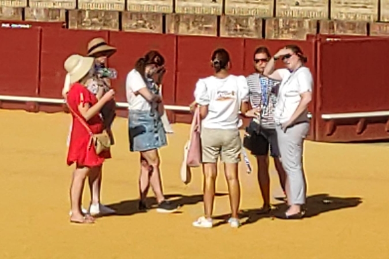 Stierkampfarena Sevilla: Einlass ohne Anstehen mit FührungZweisprachige Tour