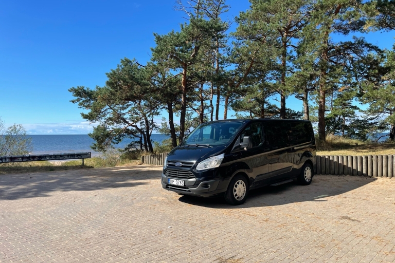 Van Tallinn: privétransfer naar Riga met sightseeingPrive auto