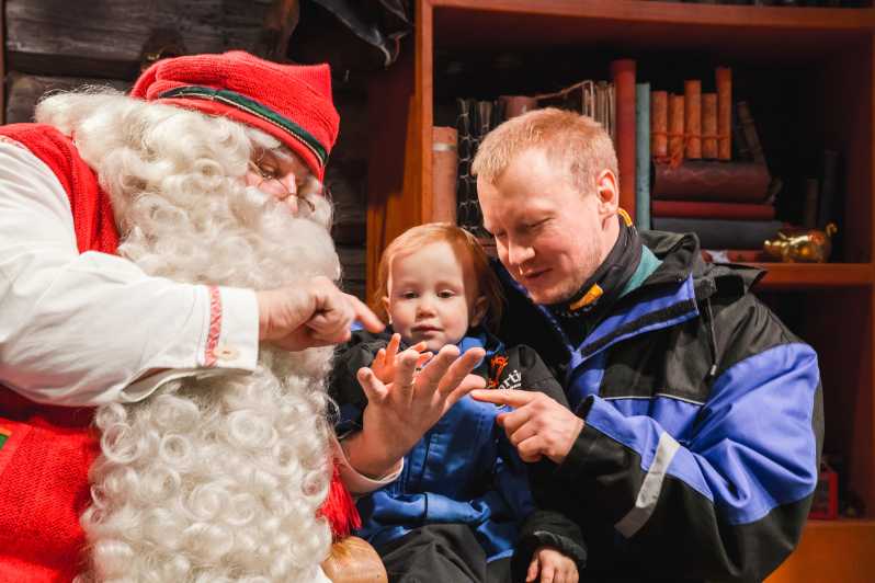 Rovaniemi: Tour guiado de motos de nieve al pueblo de Santa Claus