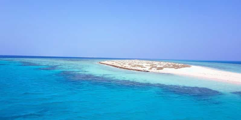 Marsa Alam: Hamata Islands Snorkeling Trip with Lunch