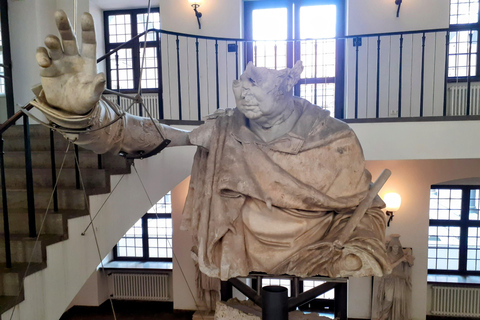 Munich: Hidden Gems Guided Walking Tour