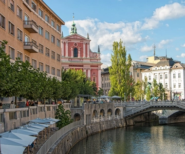De Zagreb: Viagem de 1 dia a Liubliana e Lago Bled em uma minivan