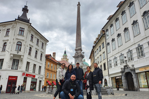 Från Zagreb: Dagstur med minibuss till Ljubljana och BledsjönFrån Zagreb: Ljubljana och Bled-sjön dagstur med minibuss